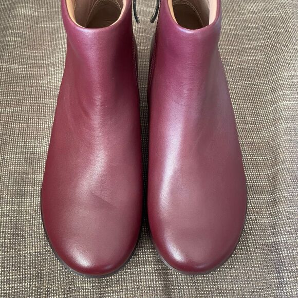 NWT FitFlop Pilar leather ankle boot women’s shoe size 9 - Picture 8 of 15